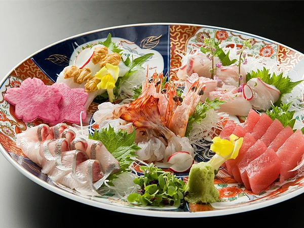 刺身盛り合わせ