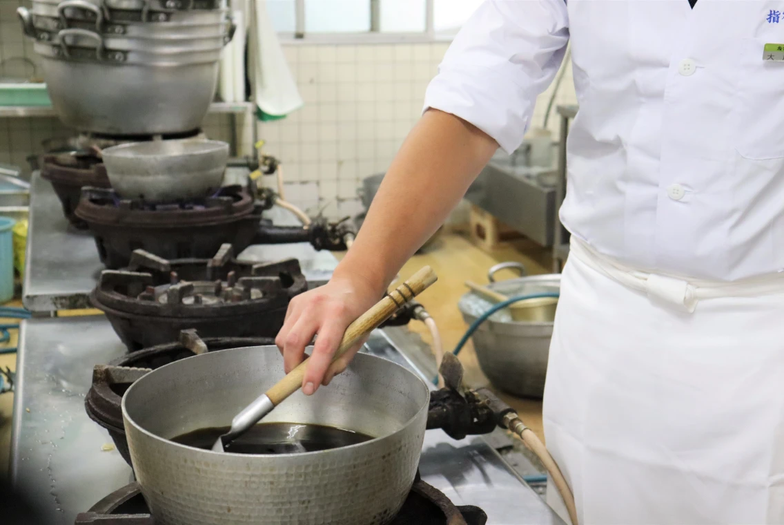 大尾 翼(和食調理部 係長)